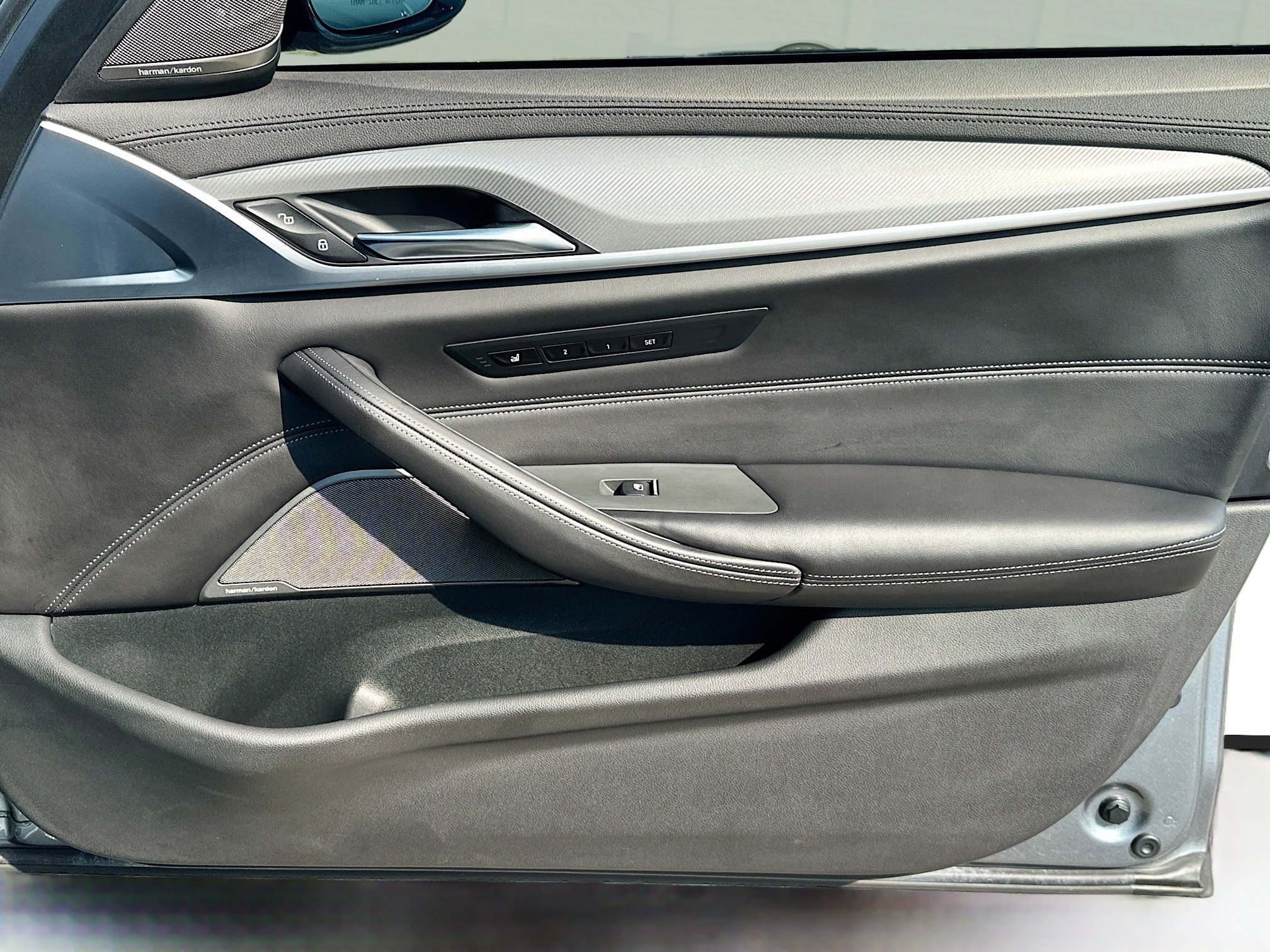 Used 2019 BMW M5 w/ Executive Package image 34