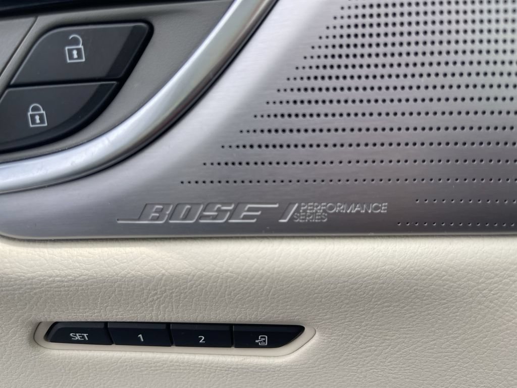 Certified 2024 Cadillac XT6 Premium Luxury w/ LPO, Floor Liner Package AWD/4WD image 28