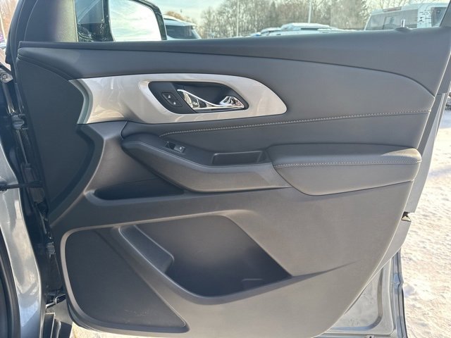 Used 2020 Chevrolet Traverse LT w/ Driver Confidence II Package image 19