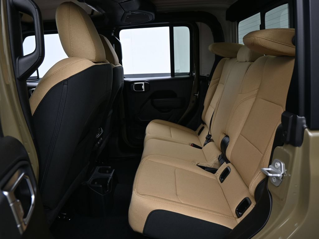 New 2026 Jeep Gladiator Willys AWD/4WD image 28
