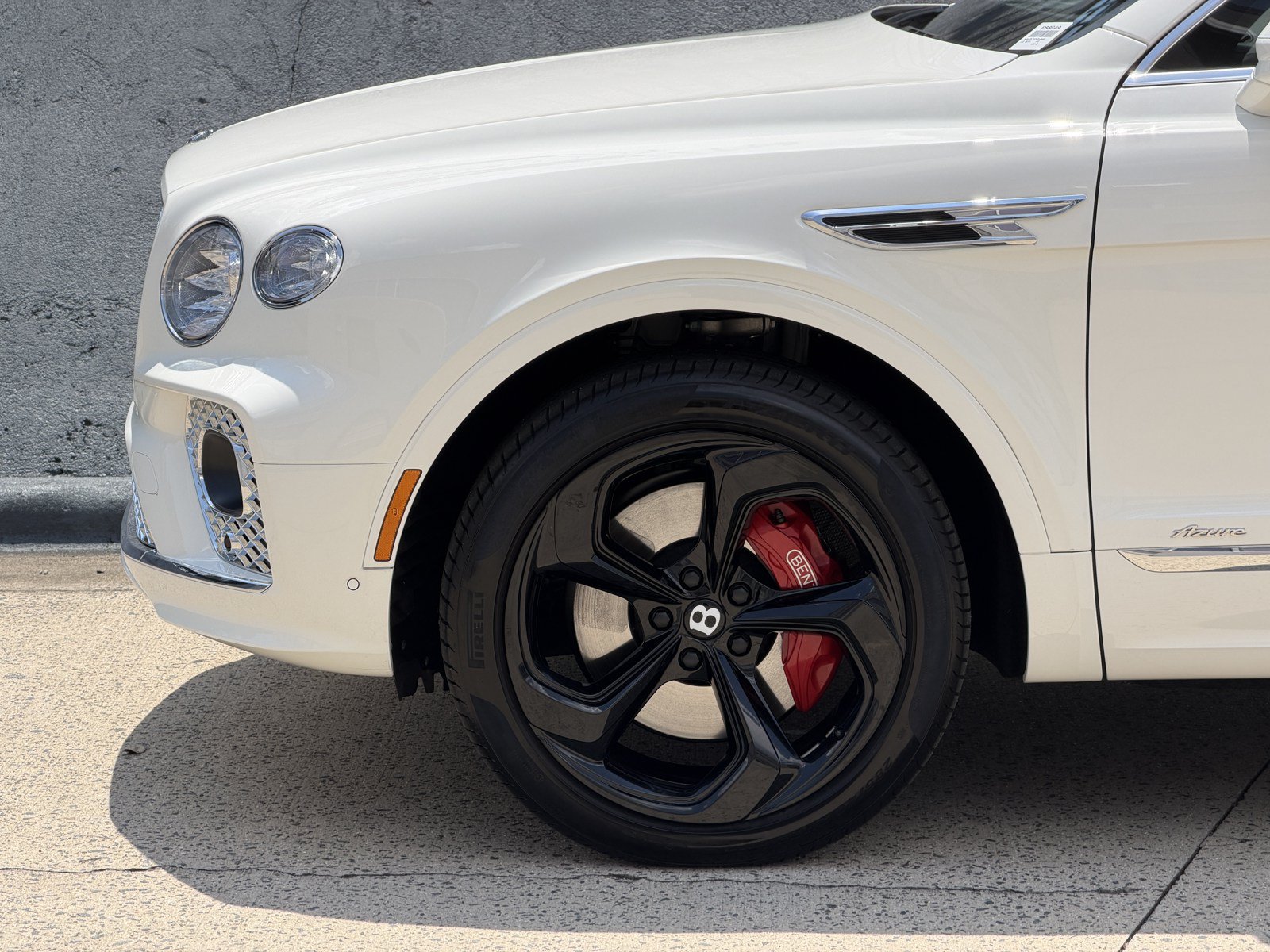 Certified 2023 Bentley Bentayga AWD/4WD image 13