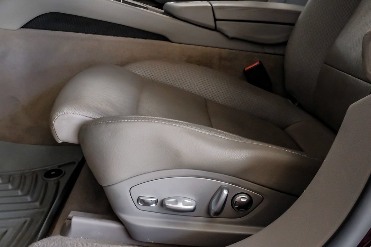 Used 2011 Porsche Panamera 4 AWD/4WD image 30