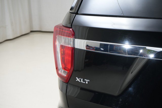 Used 2017 Ford Explorer XLT w/ Equipment Group 201A image 22