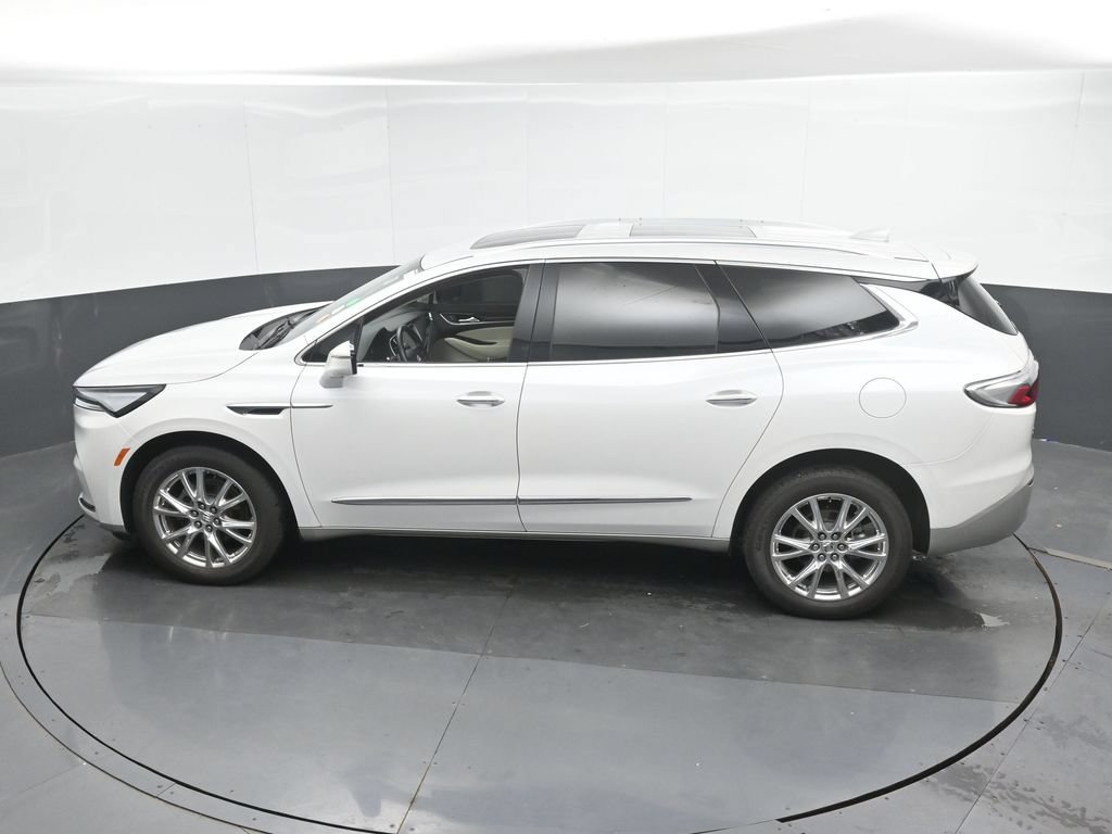 Used 2023 Buick Enclave Premium w/ Experience Buick Package AWD/4WD image 40