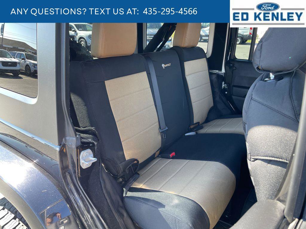 Used 2015 Jeep Wrangler Unlimited Sahara w/ Dual Top Group image 24