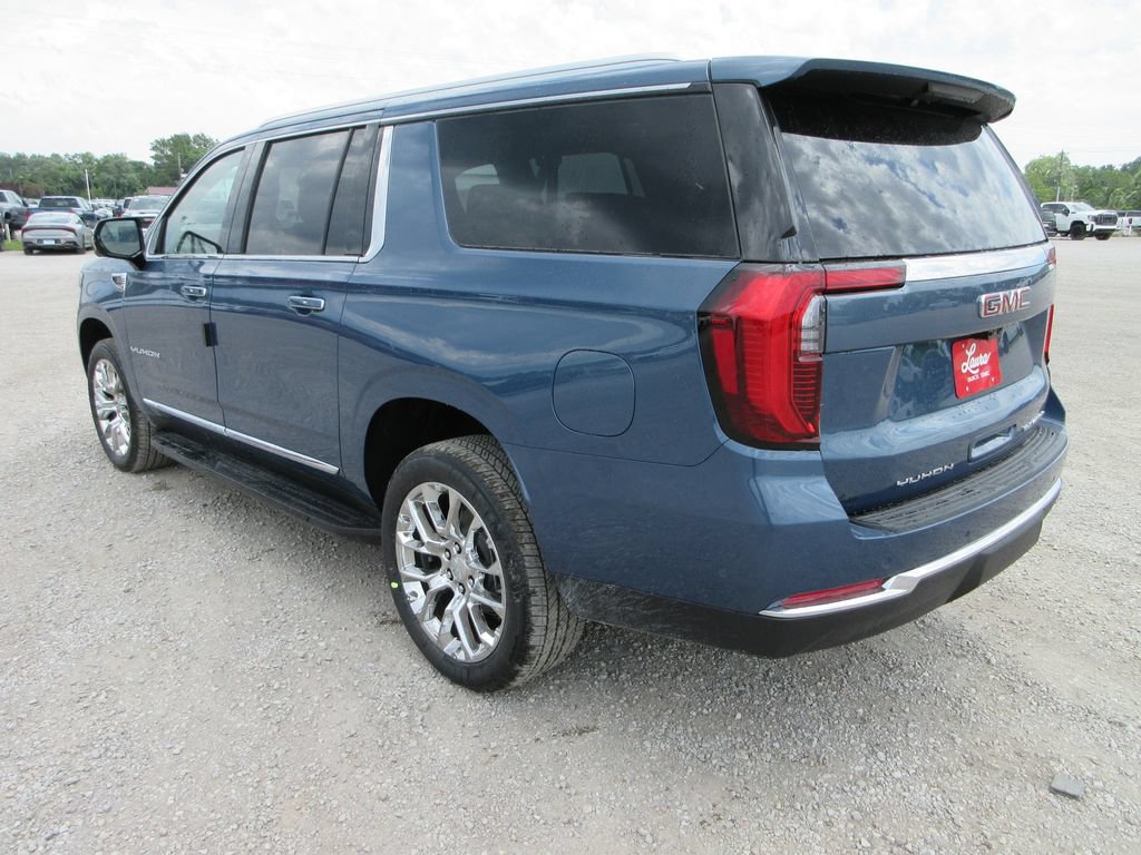 New 2026 GMC Yukon XL Elevation w/ Elevation Premium Package AWD/4WD image 6