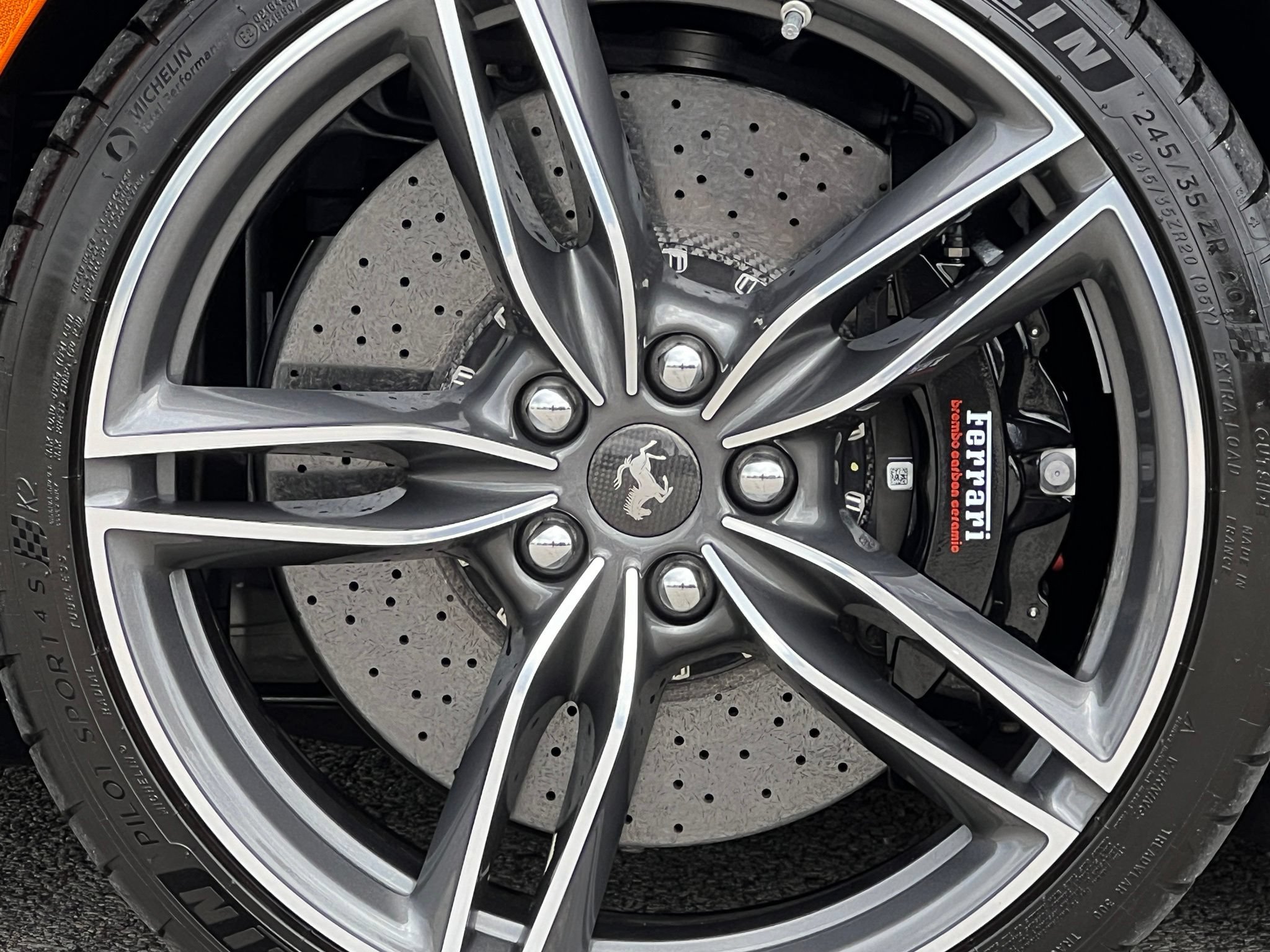 Used 2024 Ferrari Roma Spider RWD image 20