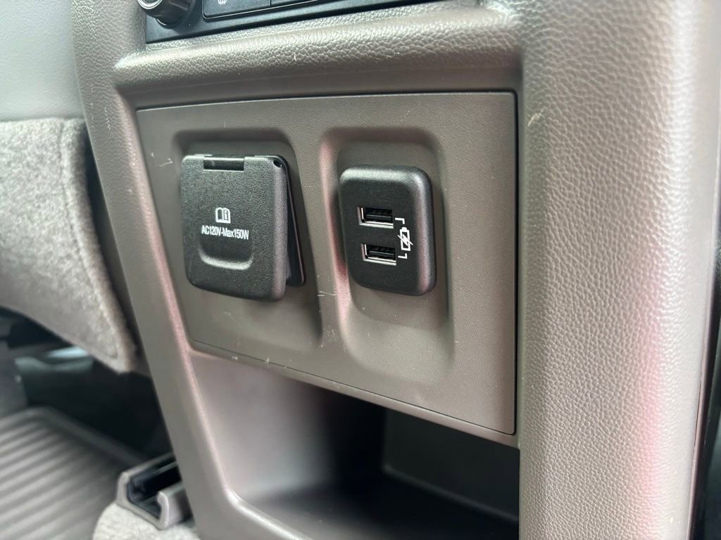 Used 2019 Chevrolet Traverse Premier w/ Driver Confidence II Package FWD image 20