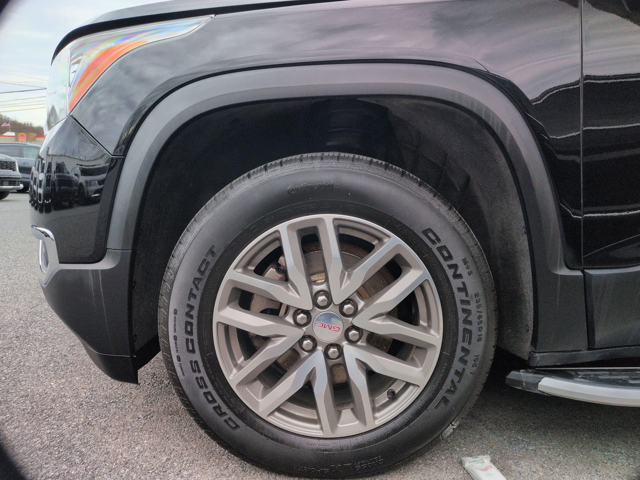 Used 2019 GMC Acadia SLE w/ LPO, Floor Liner Package image 16