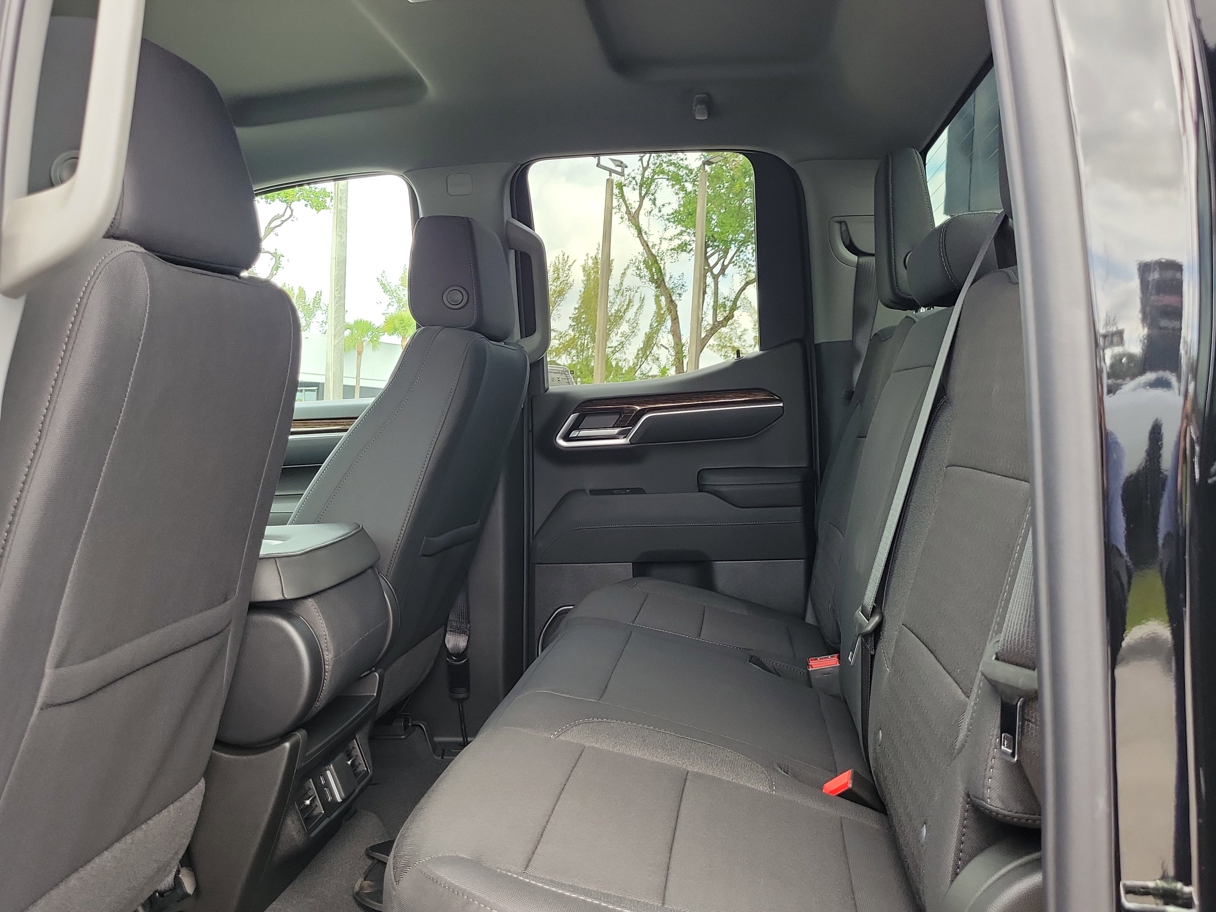 Used 2026 GMC Sierra 1500 Elevation image 14