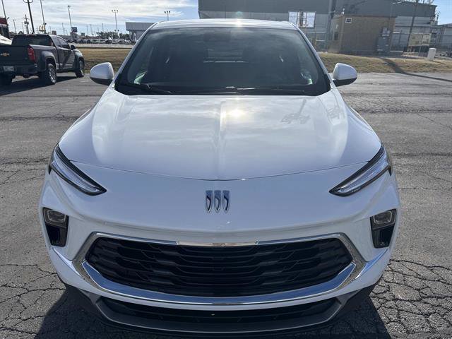 Used 2024 Buick Encore GX Preferred image 2