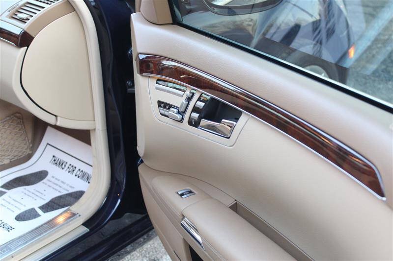 Used 2008 Mercedes-Benz S 550 image 23