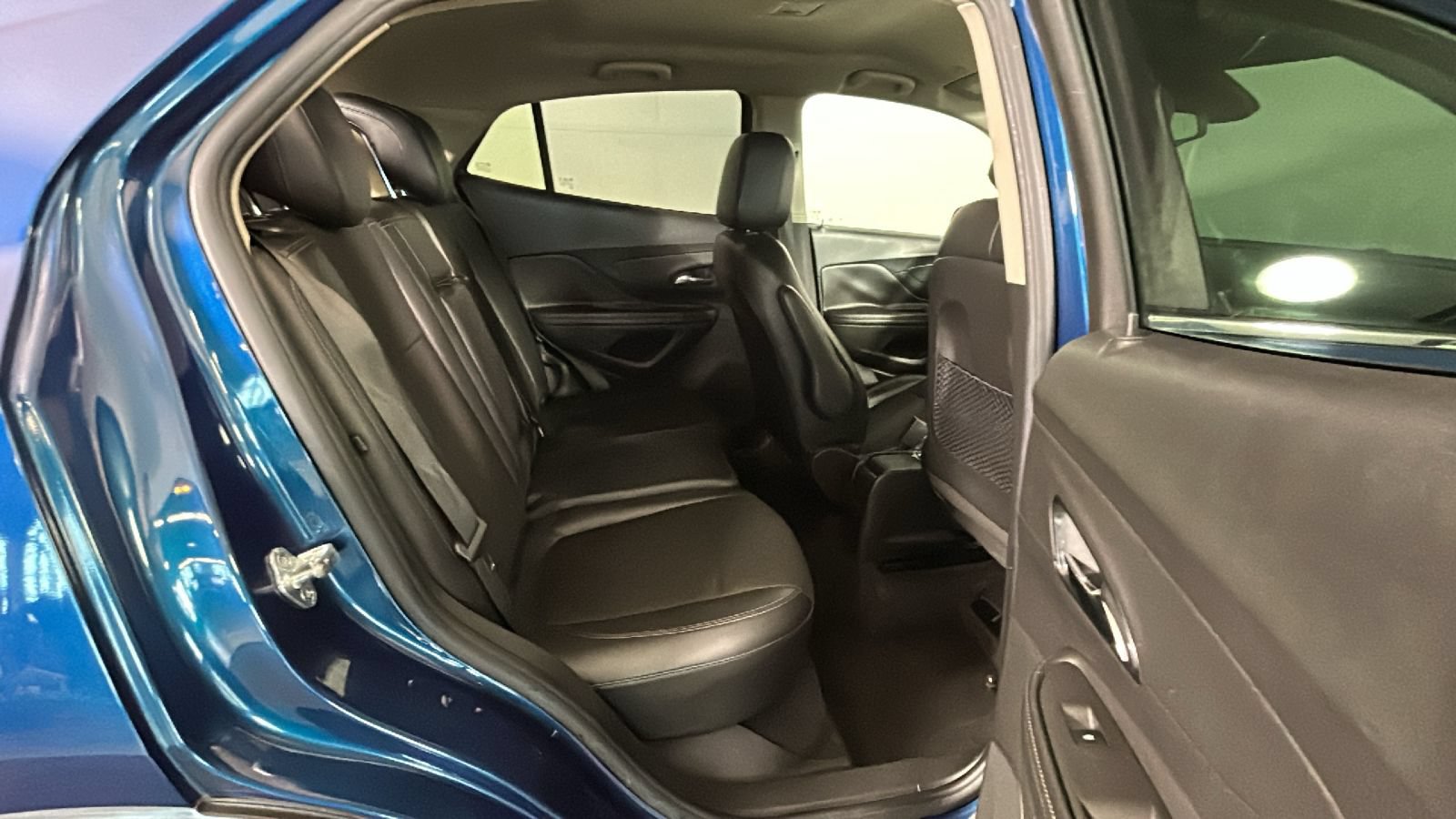 Used 2019 Buick Encore Preferred AWD/4WD image 35