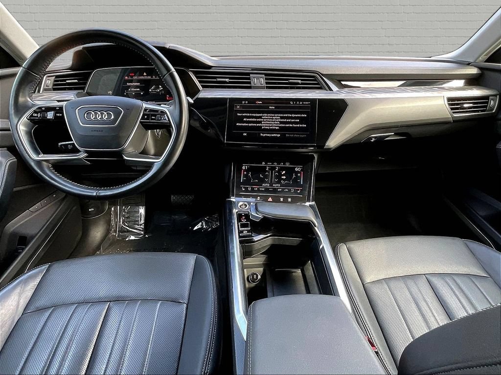 Used 2021 Audi e-tron Premium Plus w/ Premium Plus Package AWD/4WD image 7