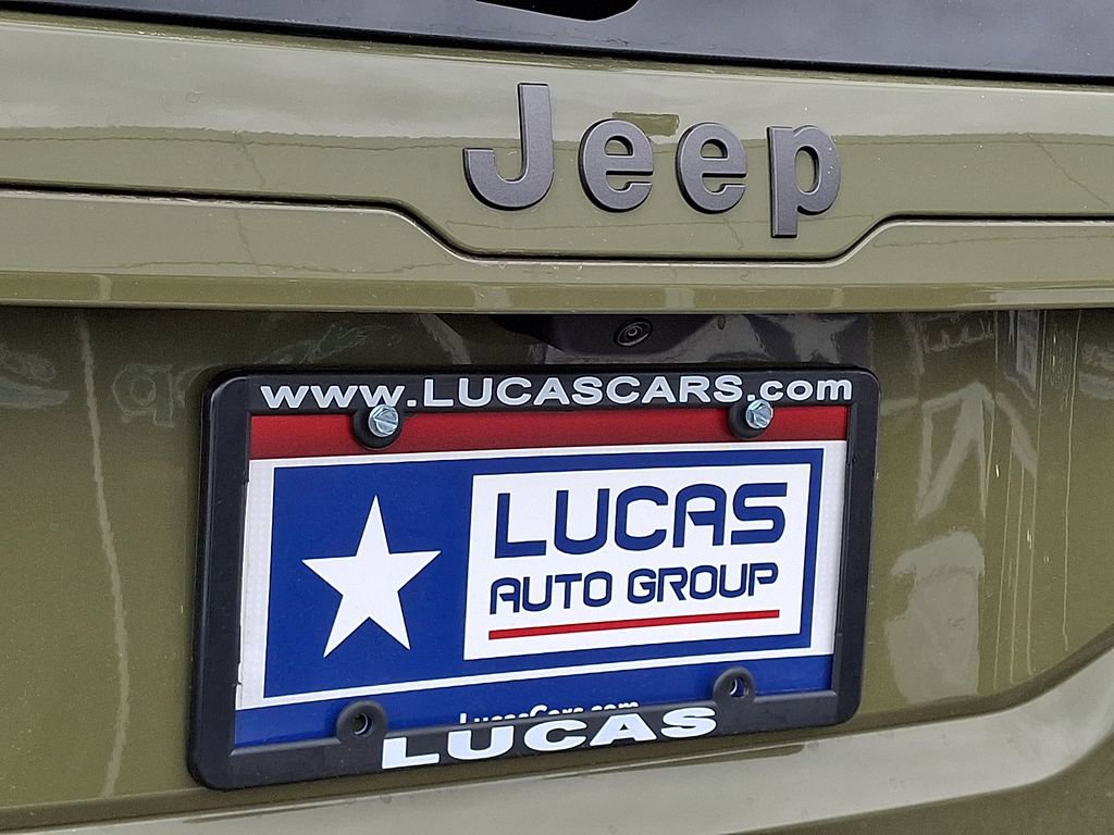 New 2026 Jeep Cherokee Laredo AWD/4WD image 20