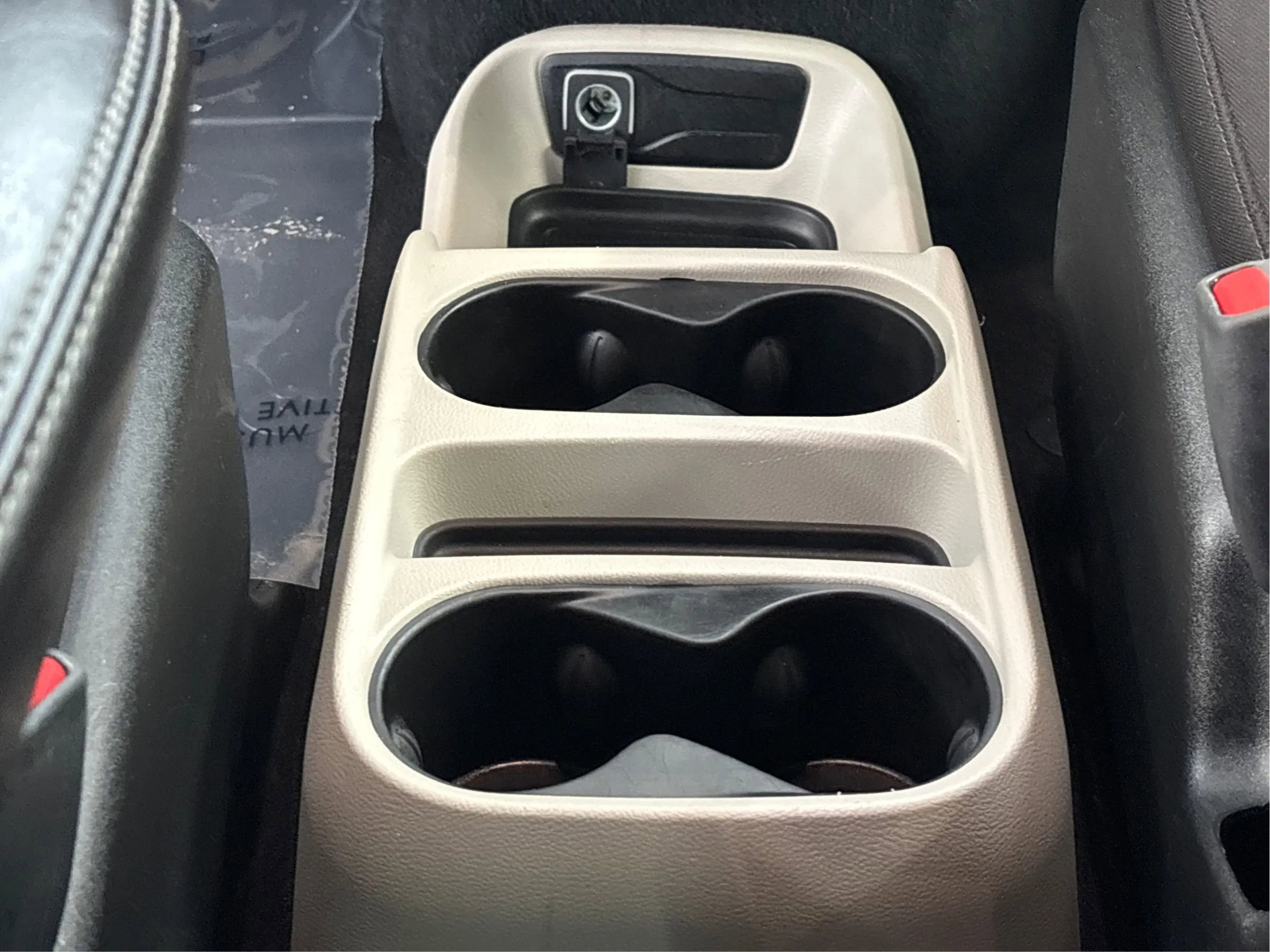 Used 2023 Chrysler Voyager LX image 22