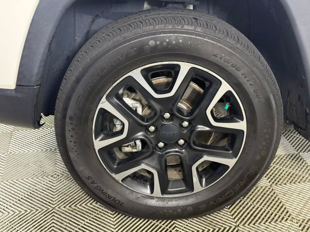 Used 2019 Jeep Compass Trailhawk AWD/4WD image 14