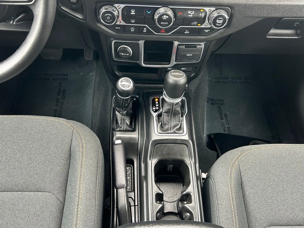 Used 2024 Jeep Gladiator Sport AWD/4WD image 20