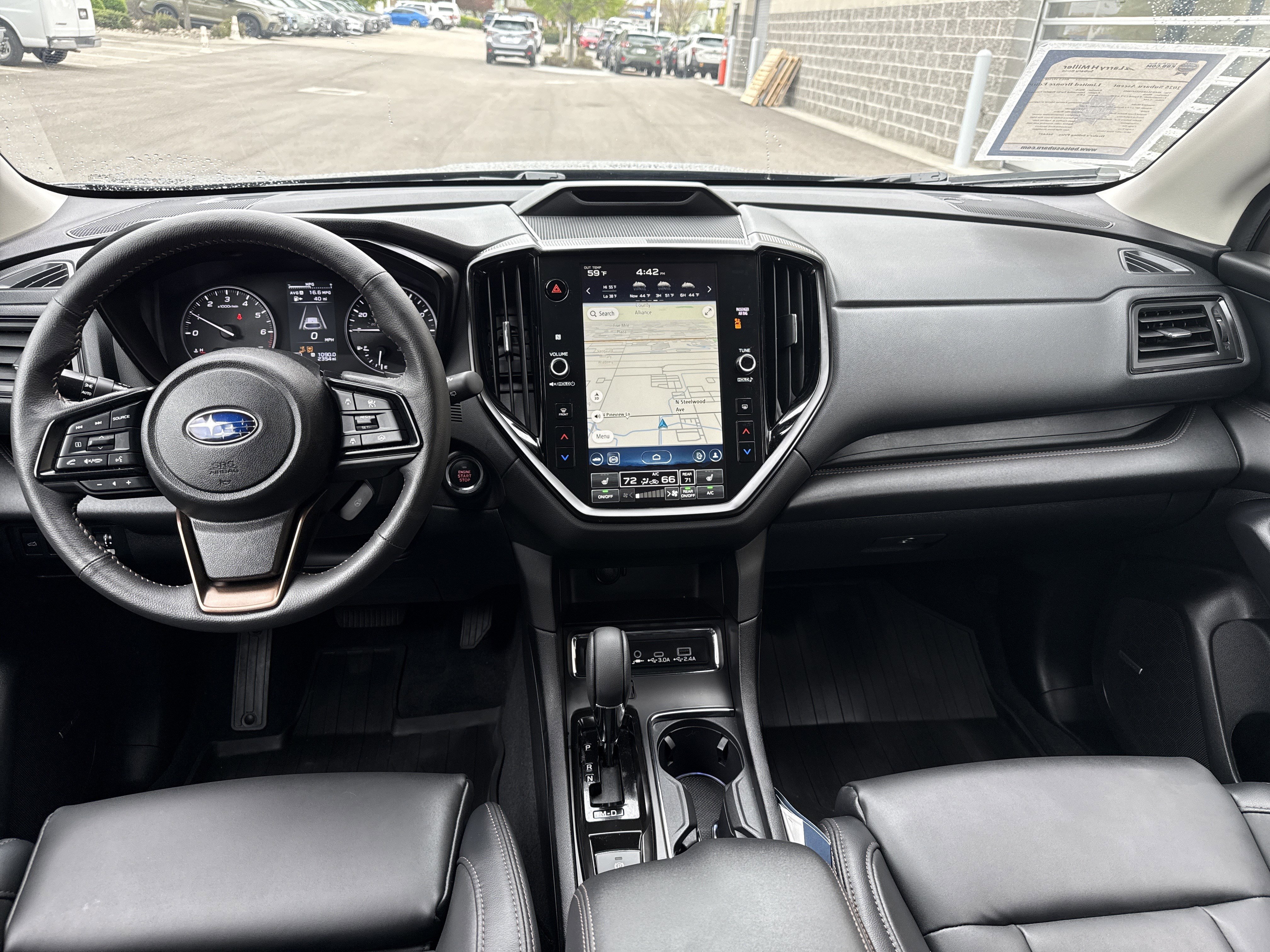 Used 2025 Subaru Ascent Bronze Edition image 11