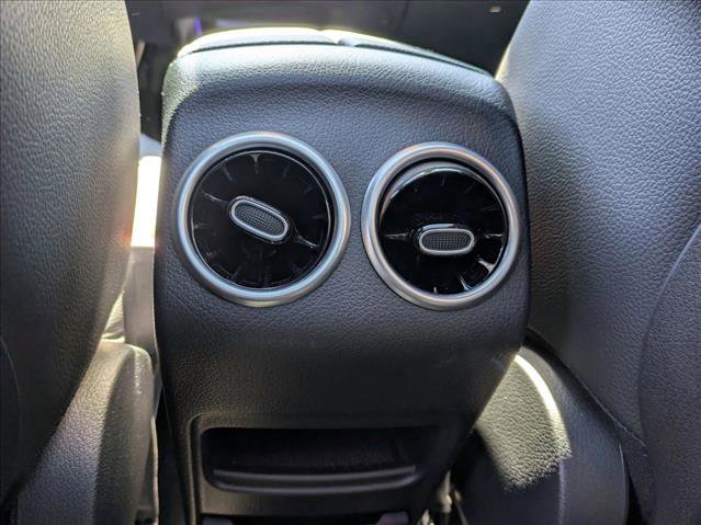 Used 2022 Mercedes-Benz GLA 250 4MATIC image 17