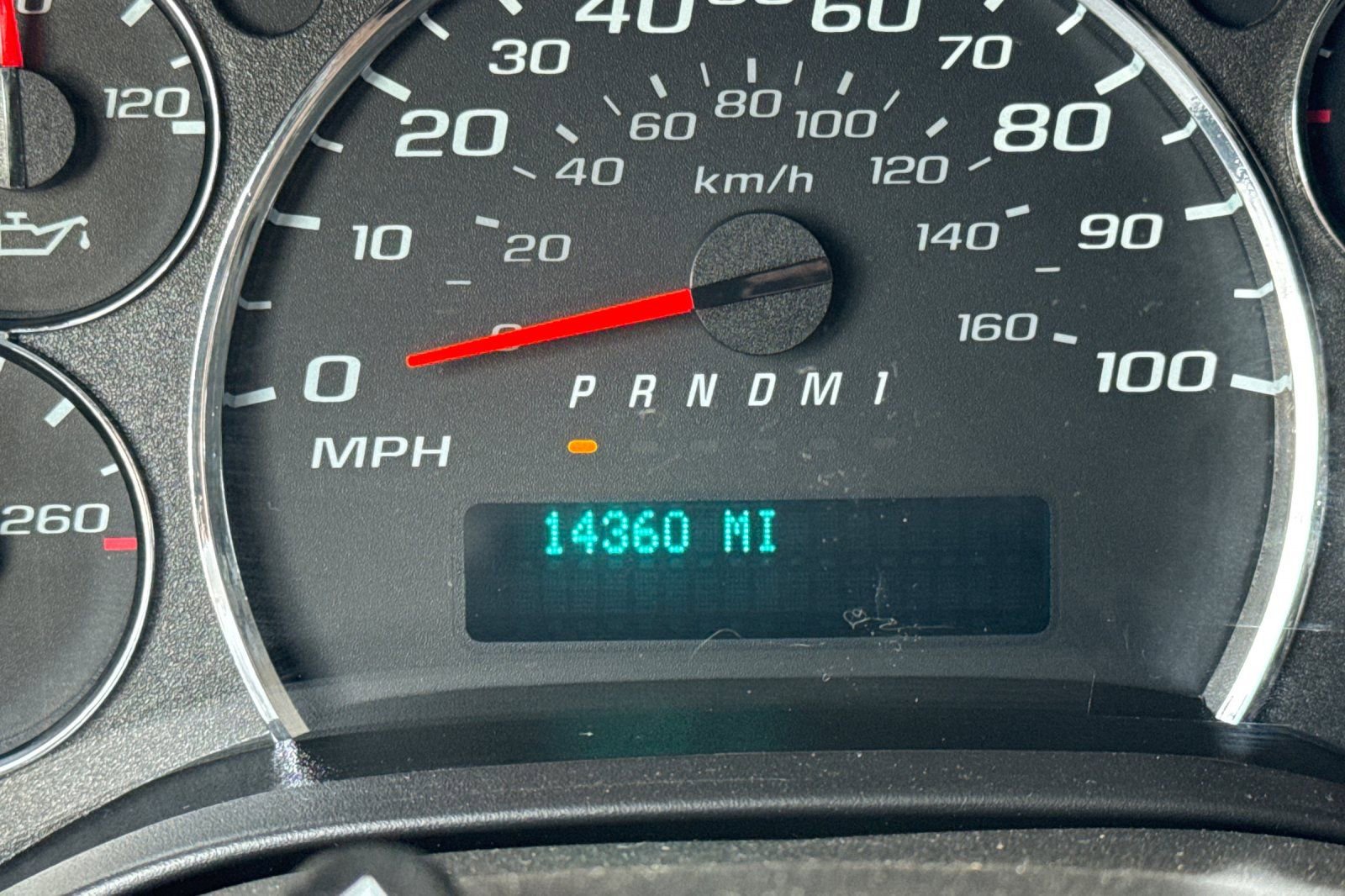 Used 2024 Chevrolet Express 2500 w/ Driver Convenience Package image 26