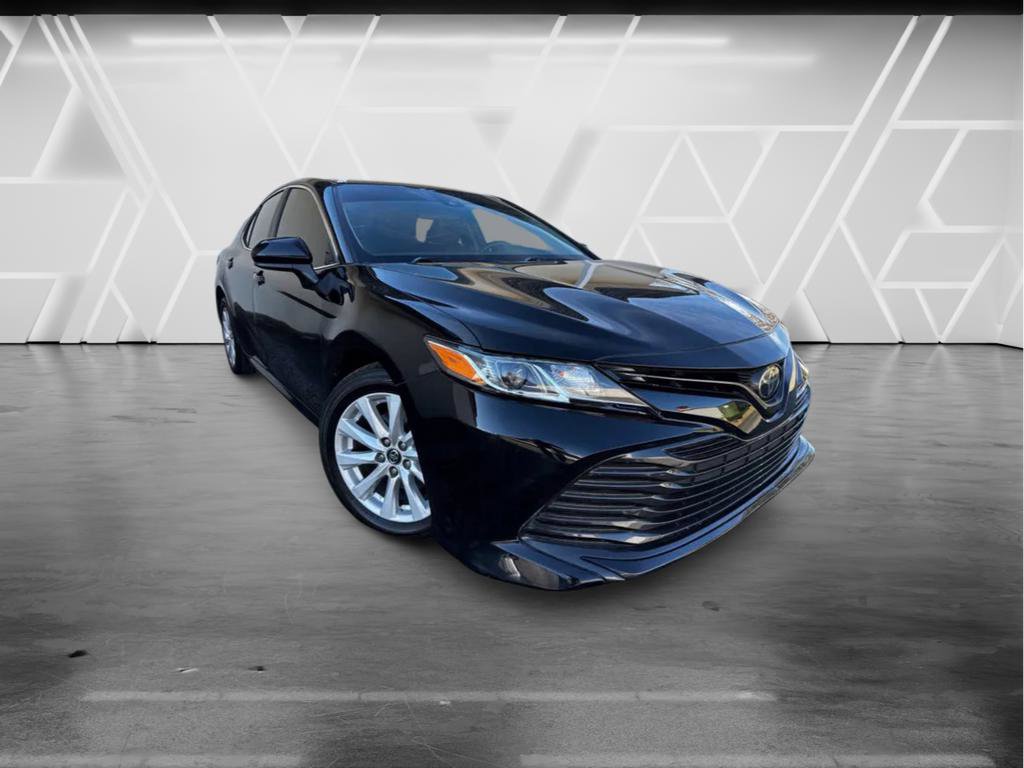 Used 2019 Toyota Camry LE image 5