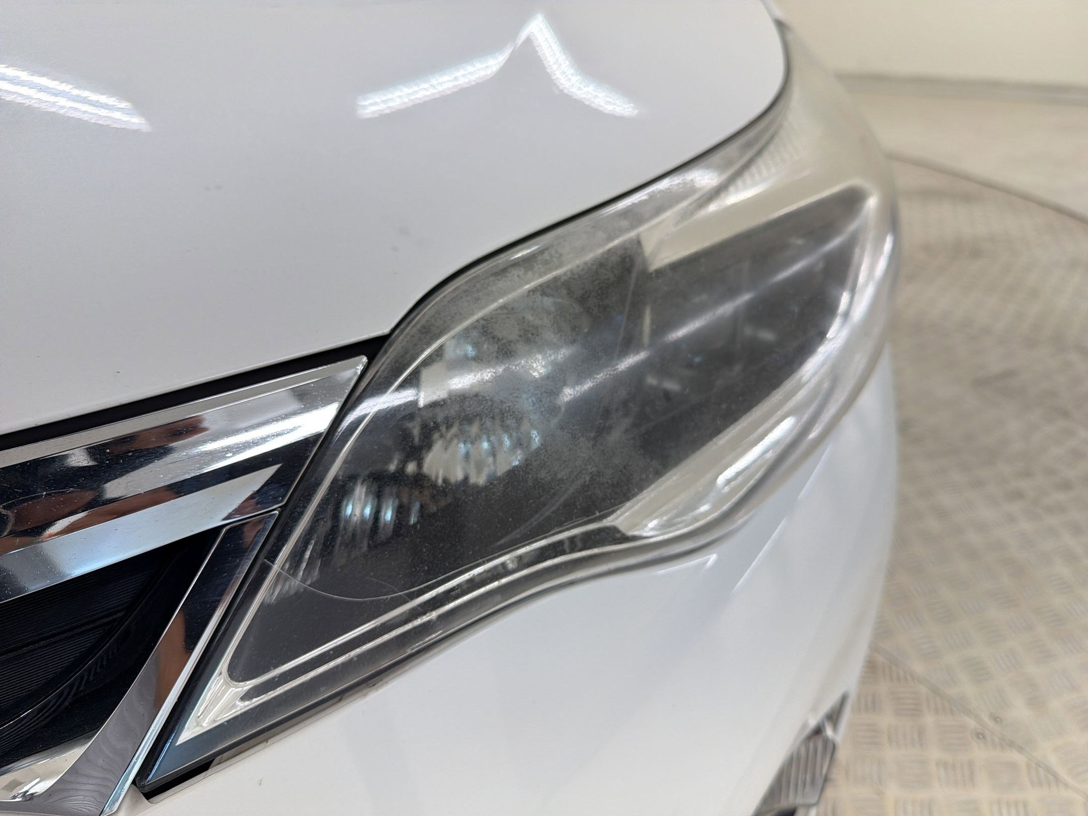 Used 2015 Toyota Avalon XLE image 10