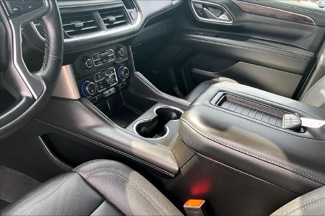Used 2023 Chevrolet Tahoe Z71 w/ Luxury Package AWD/4WD image 13