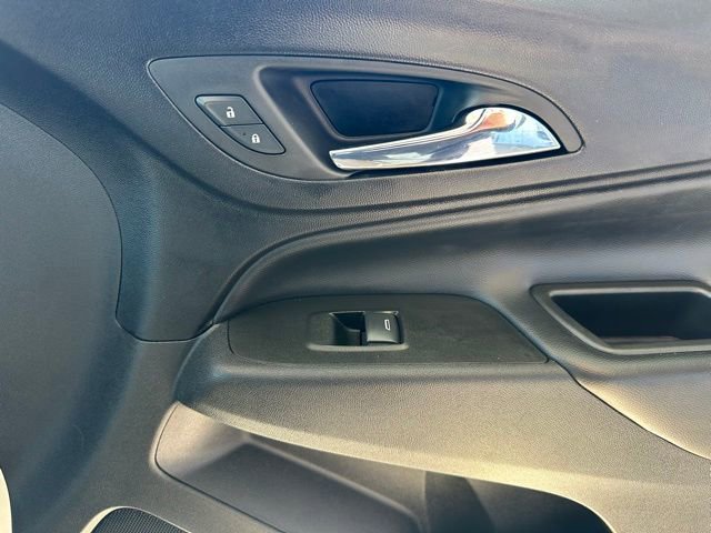 Used 2023 Chevrolet Equinox LT image 16