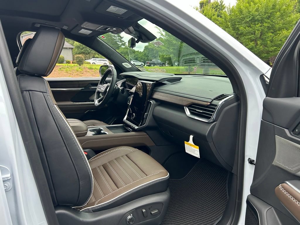 New 2026 GMC Acadia Denali Ultimate FWD image 39