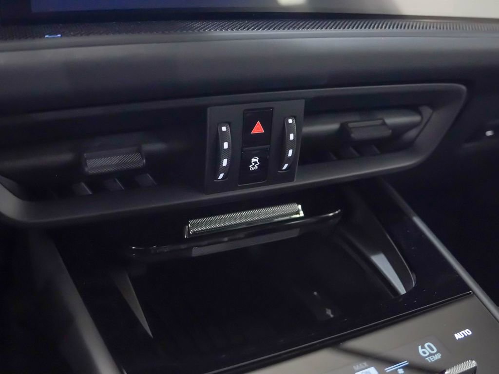 Certified 2025 Porsche Cayenne GTS image 28