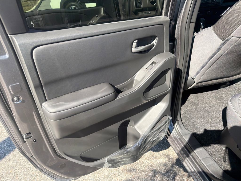 New 2026 Nissan Frontier SV image 18