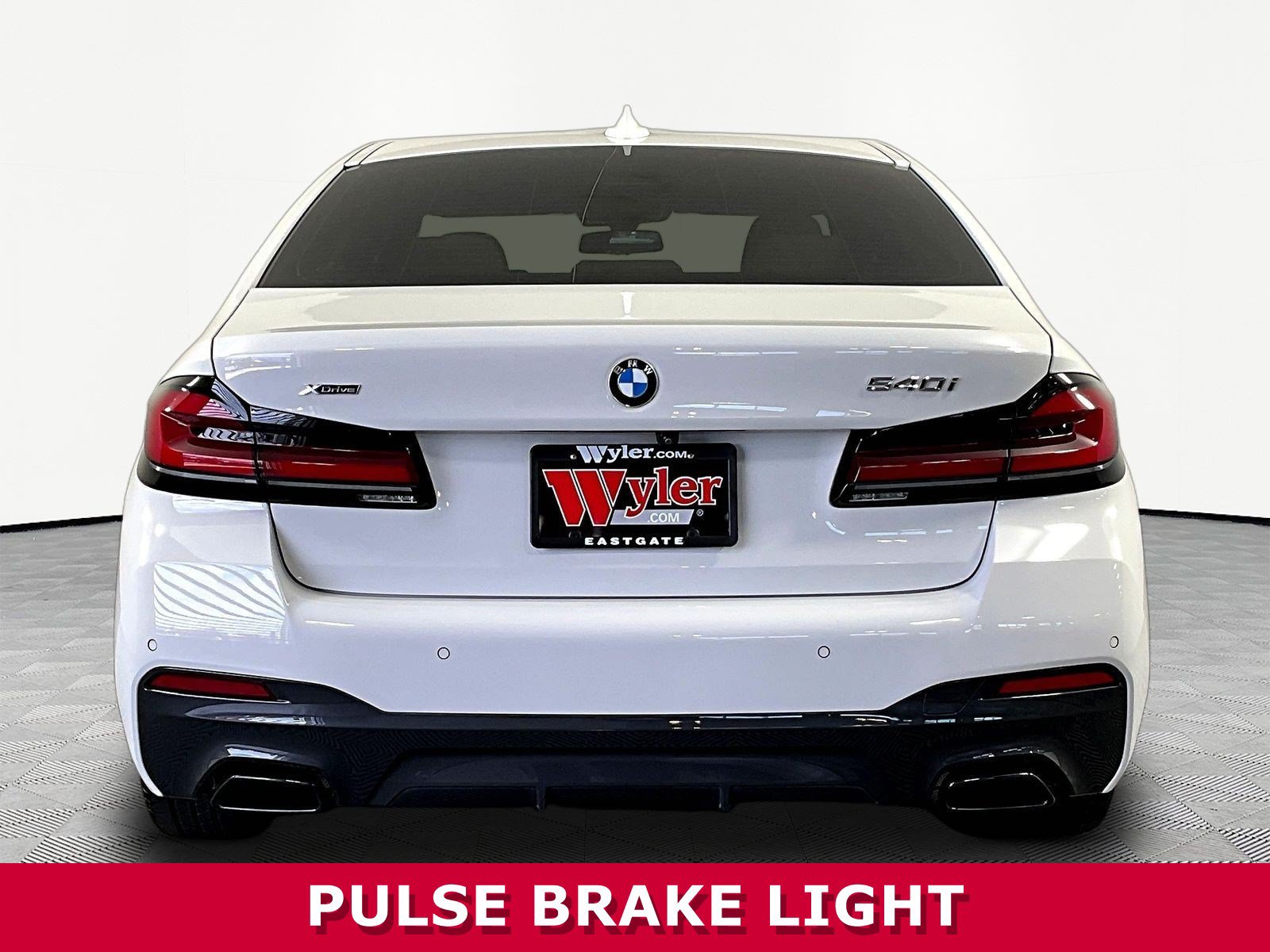 Used 2021 BMW 540i xDrive w/ M Sport Package AWD/4WD image 5