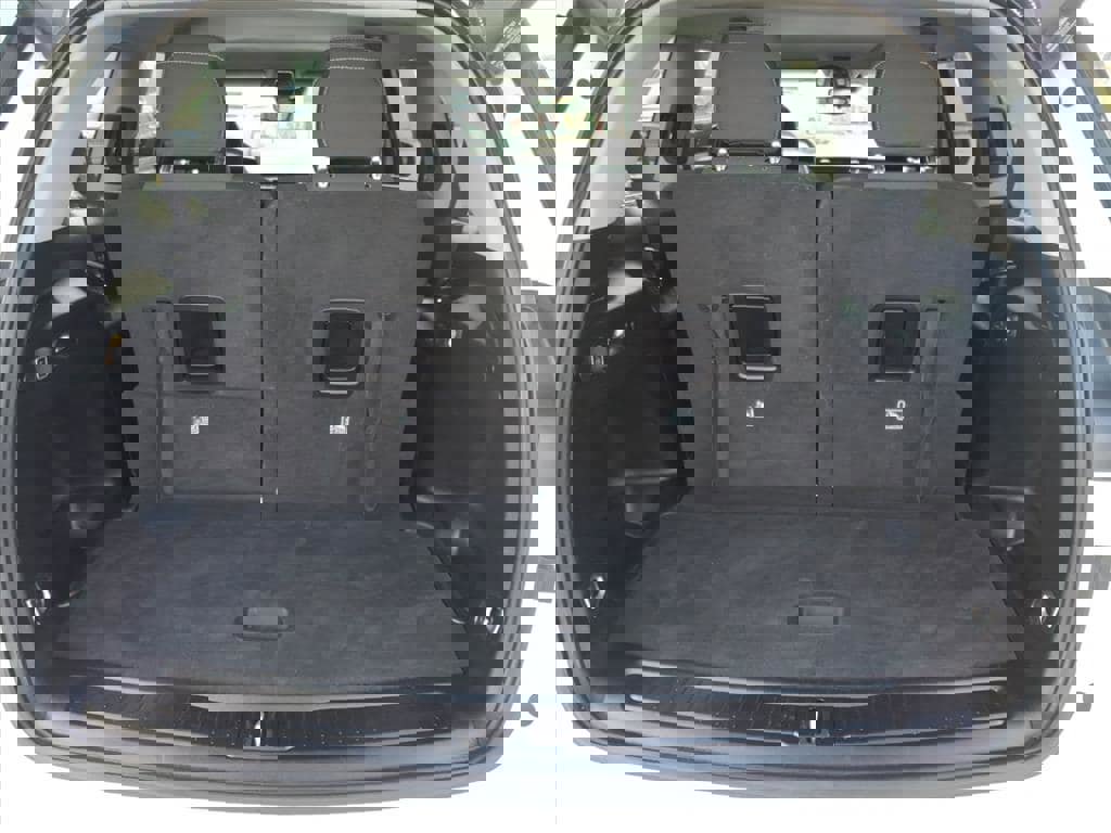 Used 2023 Jeep Grand Cherokee L Laredo w/ Luxury Tech Group I image 29