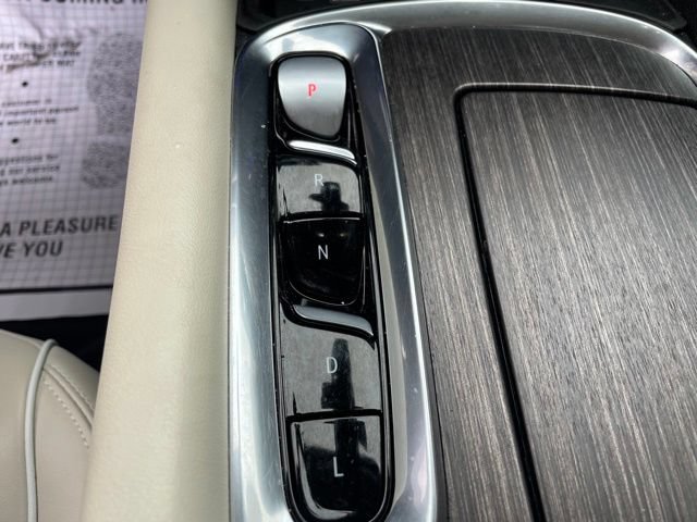 Used 2022 Buick Enclave Avenir w/ LPO, Floor Liner Package FWD image 28