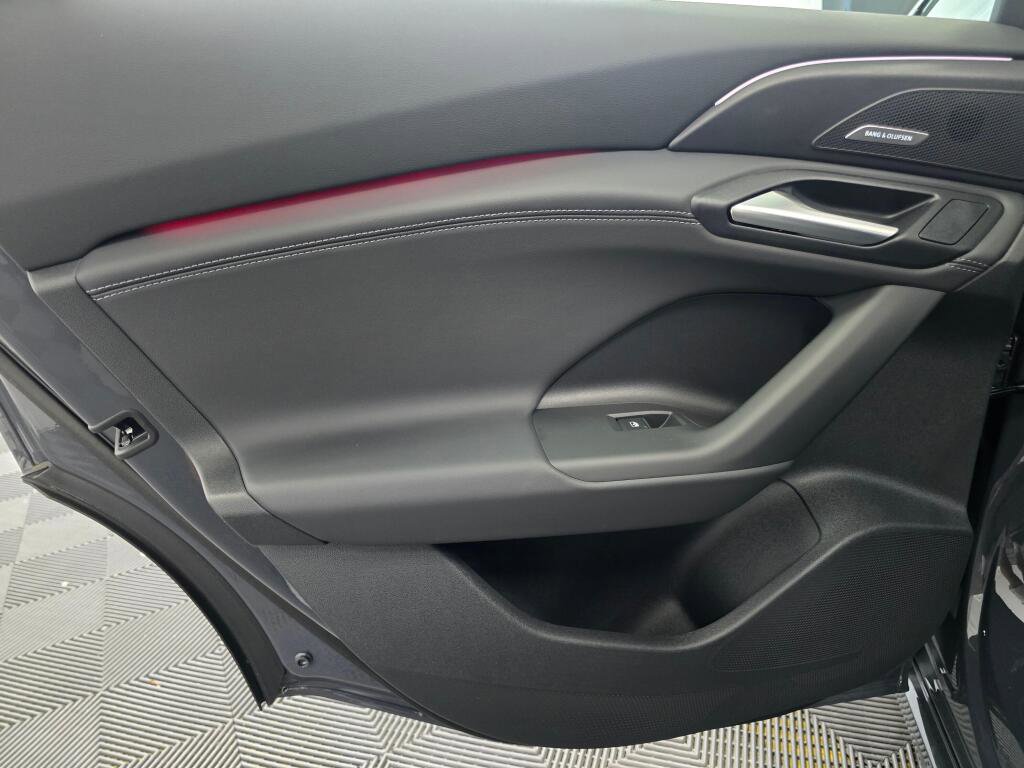 New 2025 Audi A6 e-tron Premium Plus RWD image 19