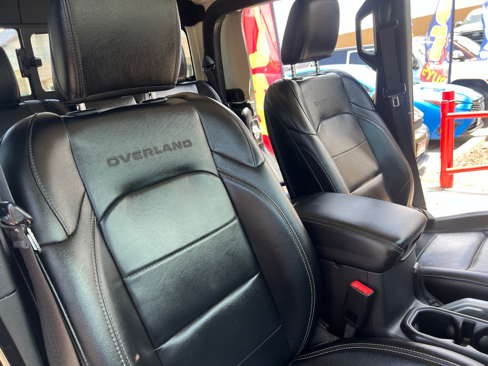 Used 2020 Jeep Gladiator Overland AWD/4WD image 36