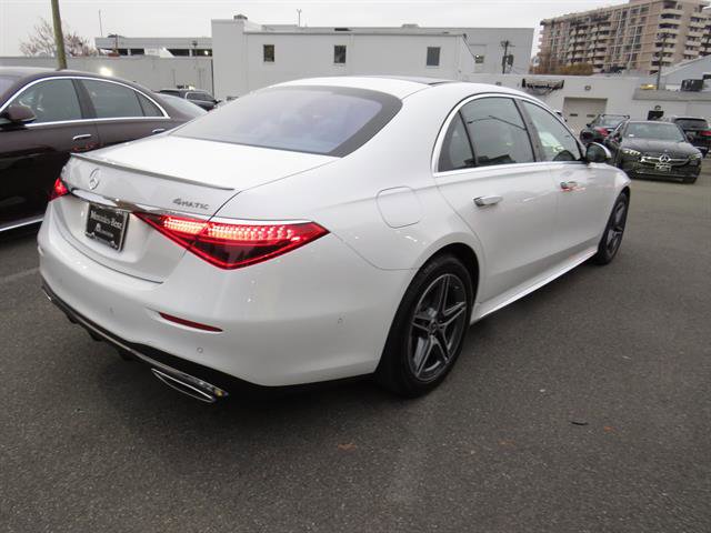 Used 2024 Mercedes-Benz S 580 4MATIC Sedan w/ AMG Line image 4