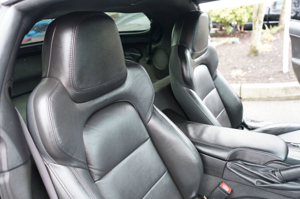 Used 2013 Chevrolet Corvette Coupe image 17