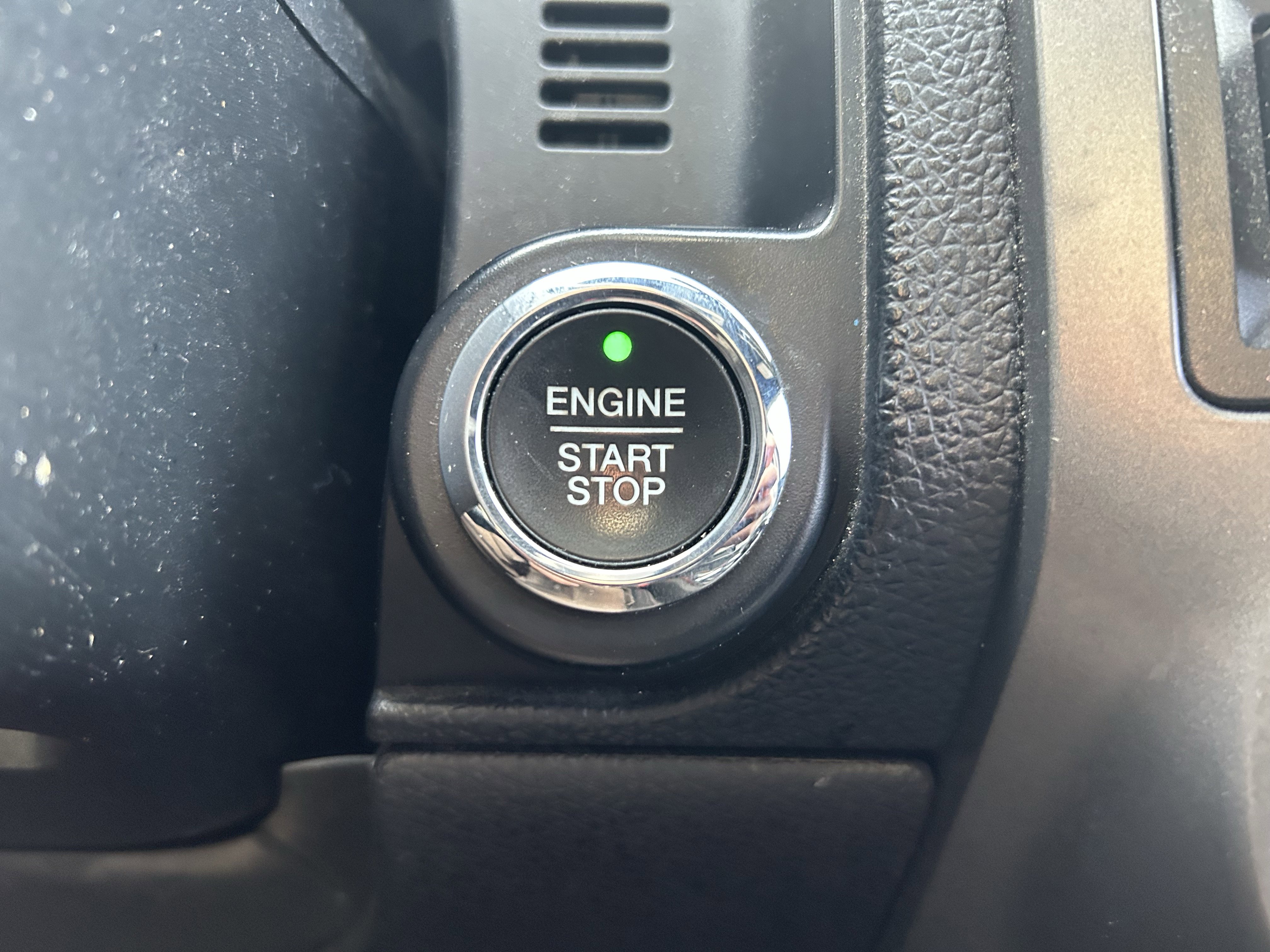 Used 2016 Ford Expedition Platinum image 18