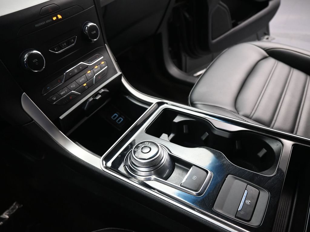 Certified 2020 Ford Edge SEL w/ Convenience Package image 18