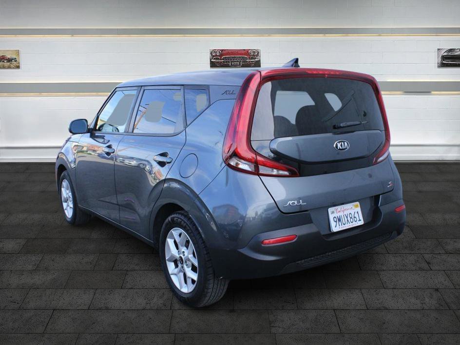 Used 2021 Kia Soul S FWD image 4