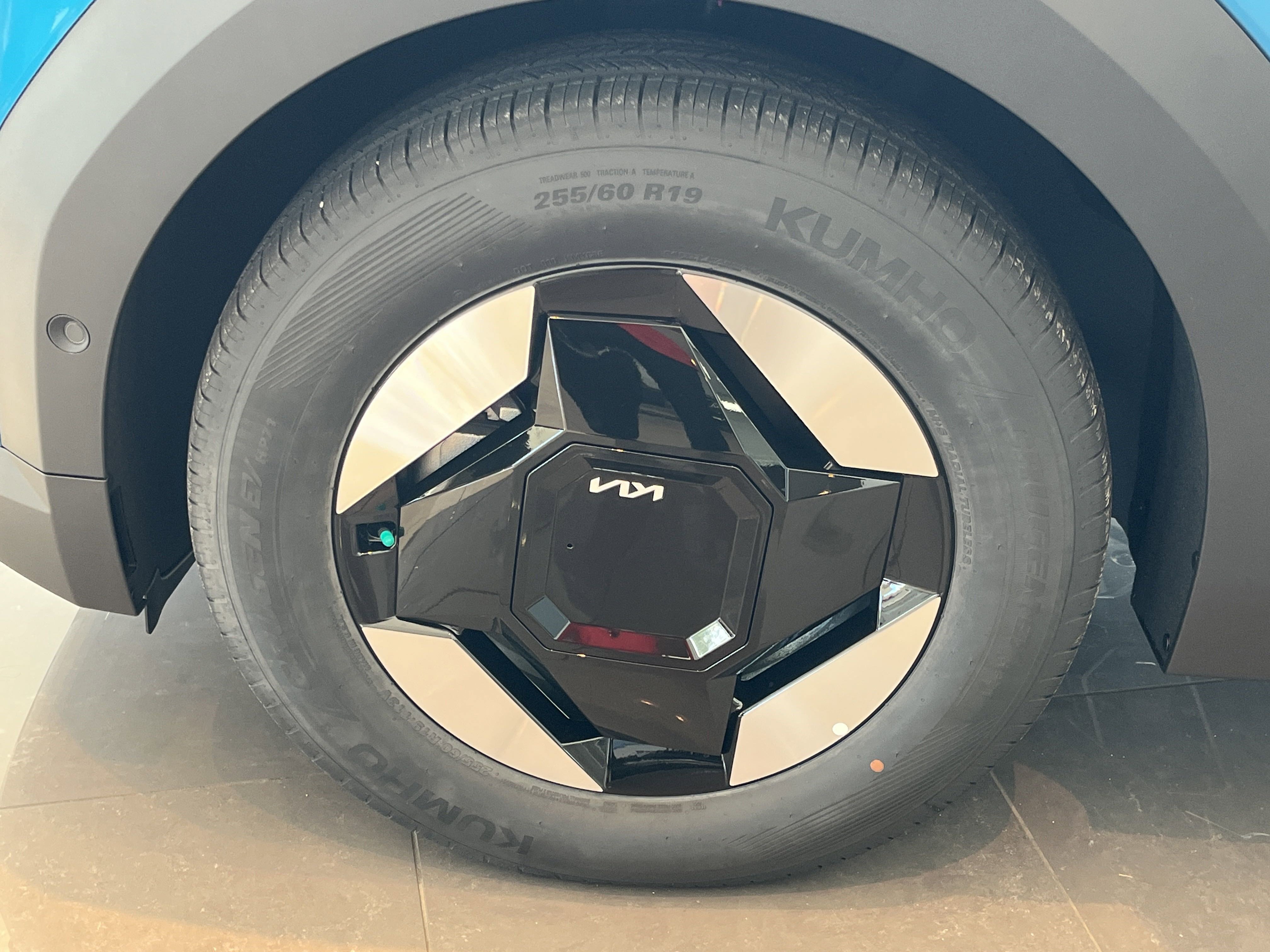 New 2026 Kia EV9 Wind image 29