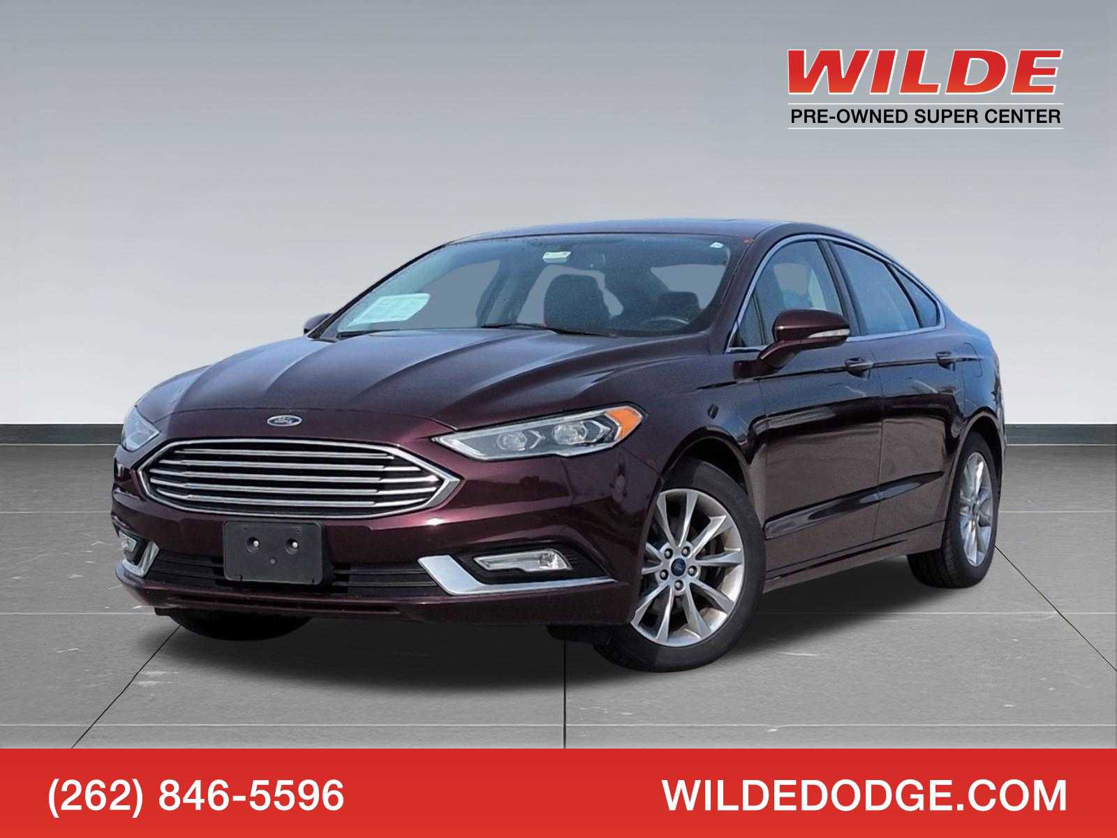 Used 2017 Ford Fusion SE image 1