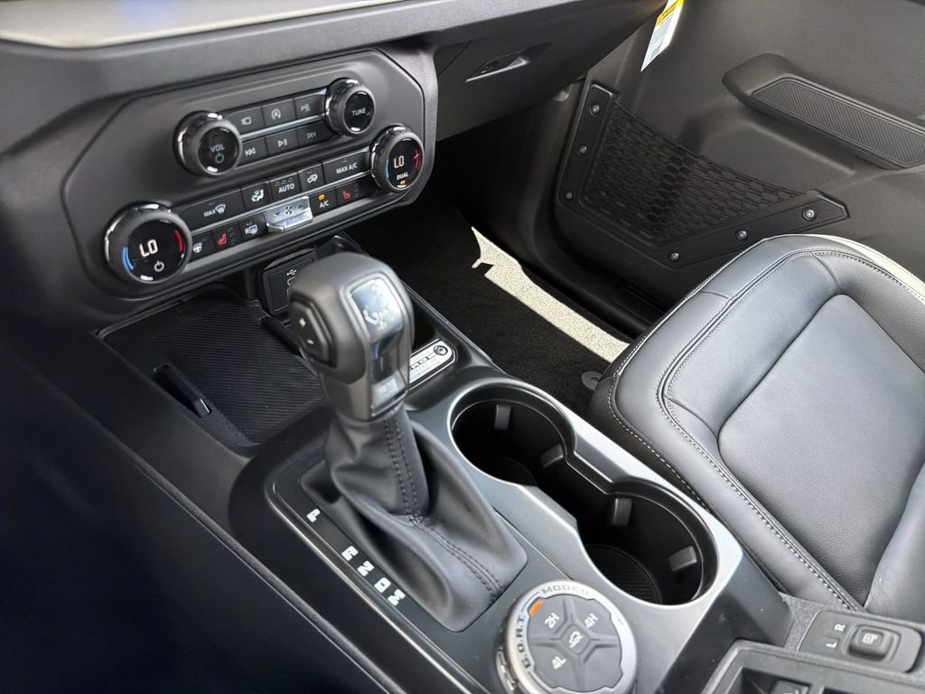 New 2026 Ford Bronco Outer Banks AWD/4WD image 24