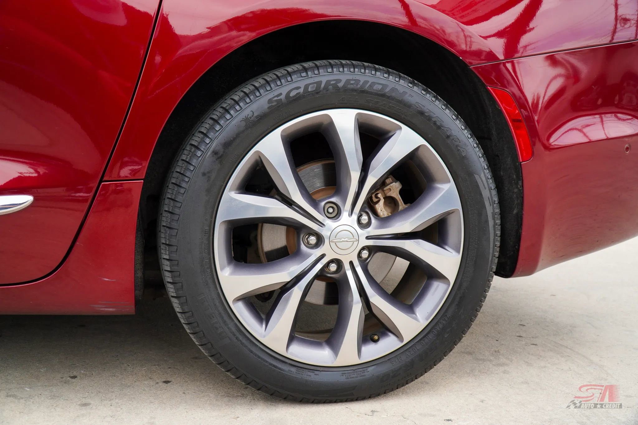 Used 2017 Chrysler Pacifica Limited image 10