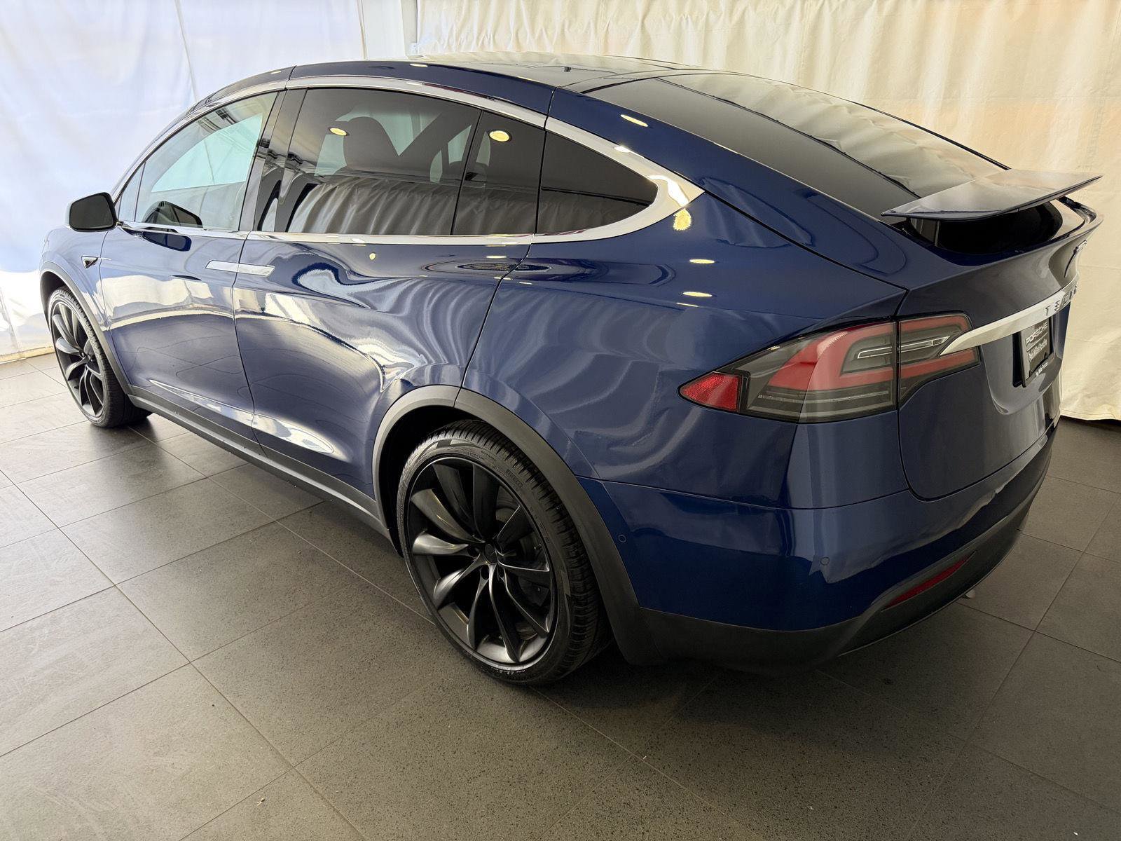 Used 2020 Tesla Model X Long Range image 3
