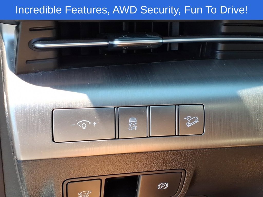 Used 2024 Hyundai Kona Limited AWD/4WD image 27