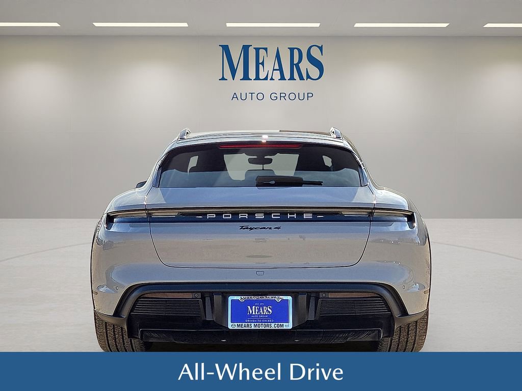 Used 2022 Porsche Taycan 4 Cross Turismo image 5