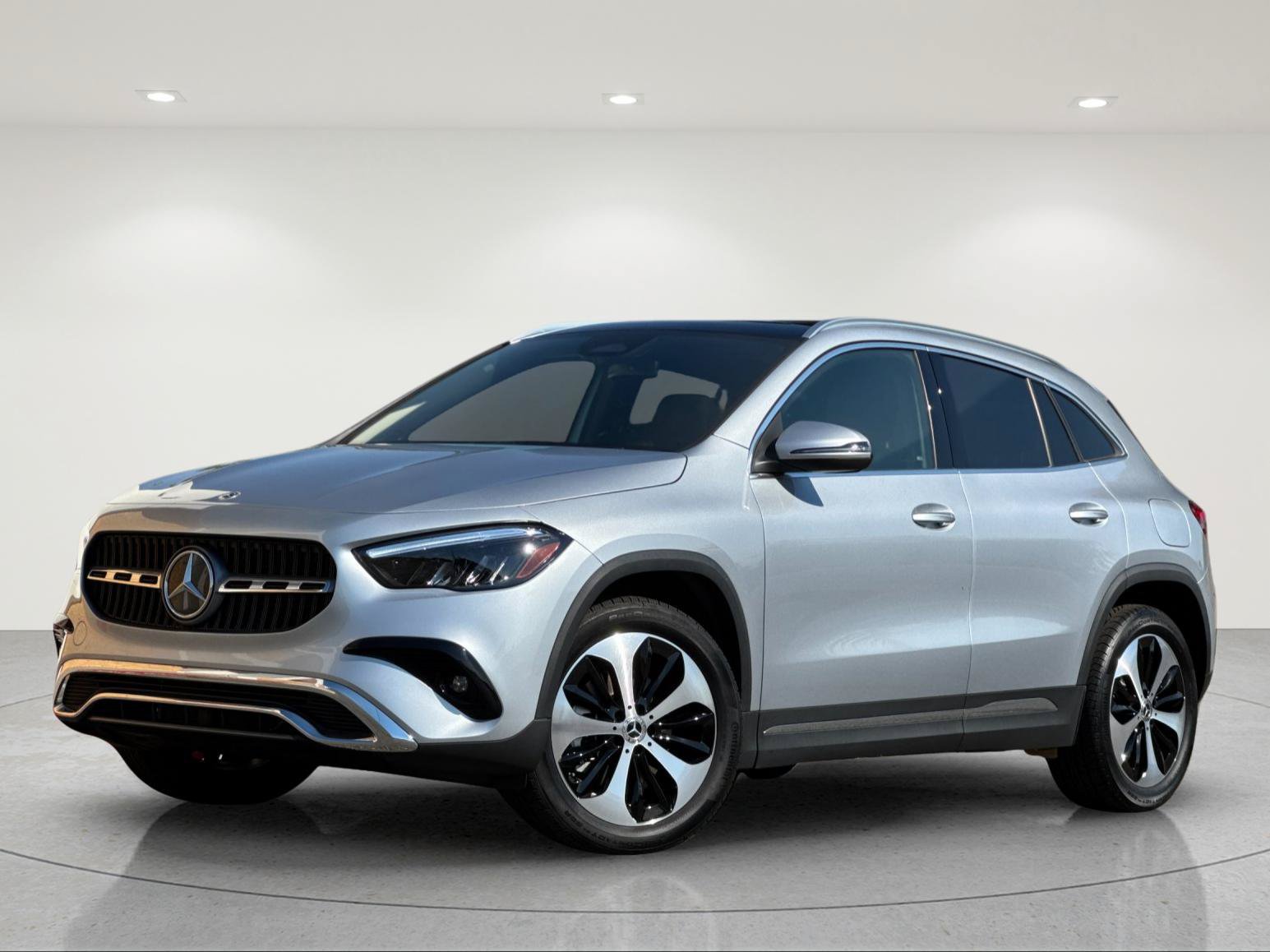 Used 2026 Mercedes-Benz GLA 250 image 2